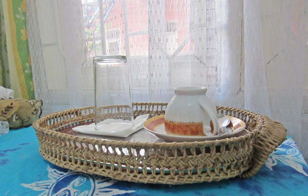 Griya 24 Homestay Medan Esterno foto